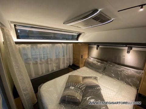 Adria NEW ASTELLA 704 HP caravan top di gamma 4 posti ALDE CLIMA MACH TENDALINO - foto 28