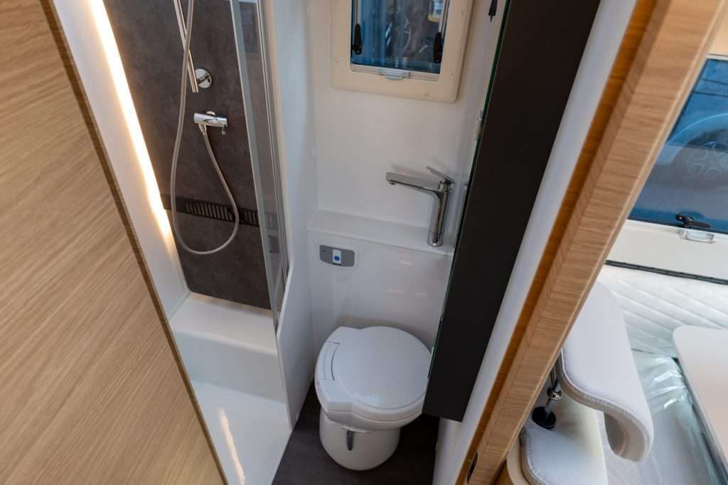 Adria Sonic 600 Sl *Patente B 4 Posti Omol.* - Frattin Camper&Caravan - foto 59