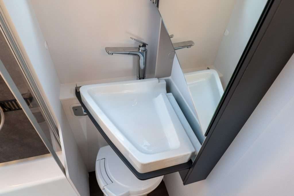 Adria Sonic 600 Sl *Patente B 4 Posti Omol.* - Frattin Camper&Caravan - foto 60