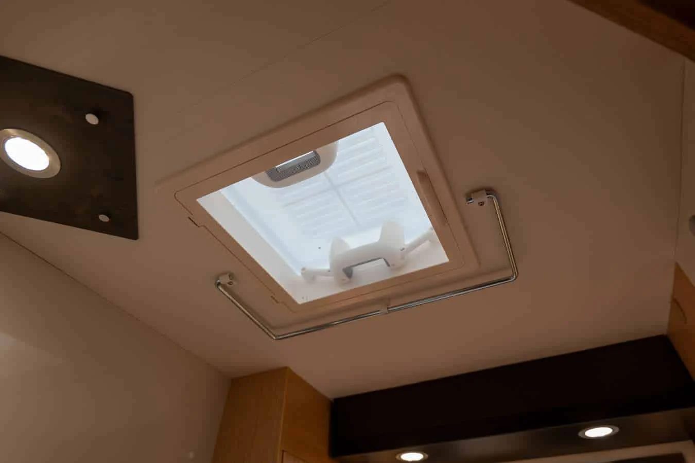Sunlight T 58 Adventure - Frattin Camper&Caravan - foto 35