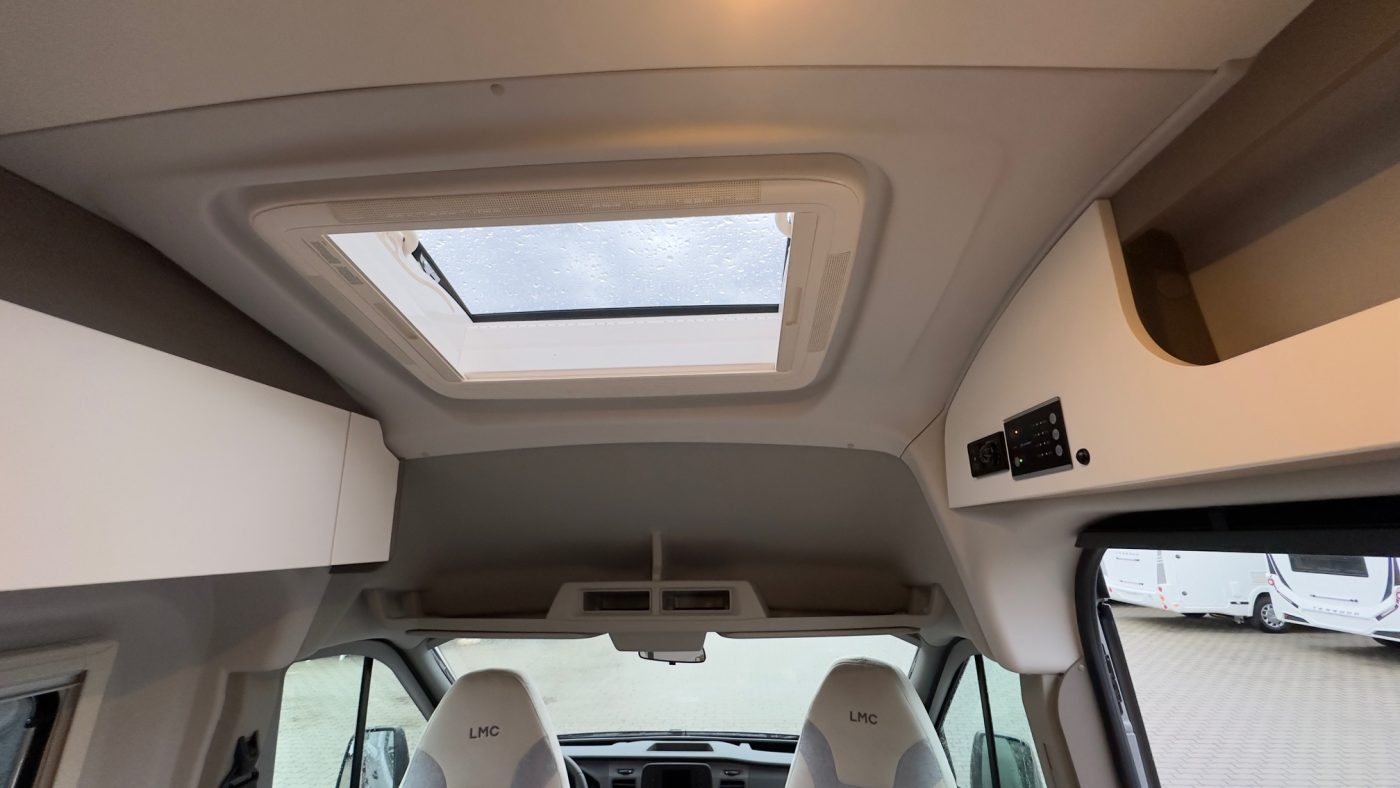 LMC INNOVAN 590 ACTIVE - foto 17