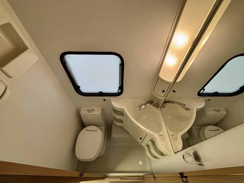 Adria Aviva 370 cp - foto 11
