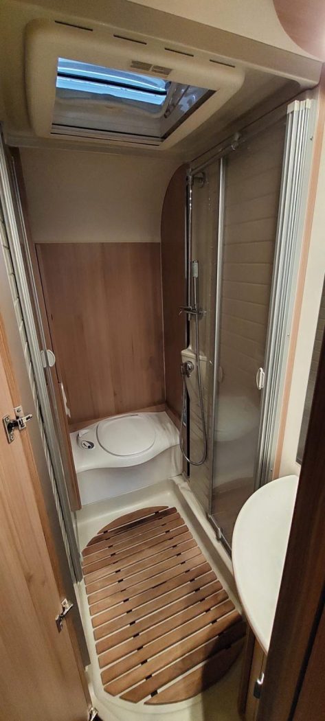 BÜRSTNER IXEO IT 666 - Lucchetta Camper - foto 9