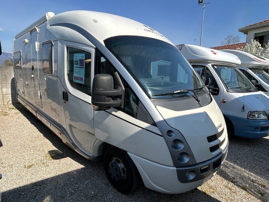 GIOTTILINE GRAAL W 800 - Lucchetta Camper
