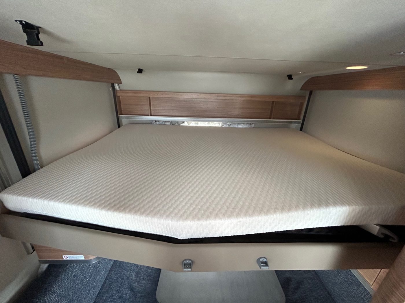 WEINSBERG CARAONE 390 PUH - Lucchetta Camper - foto 8