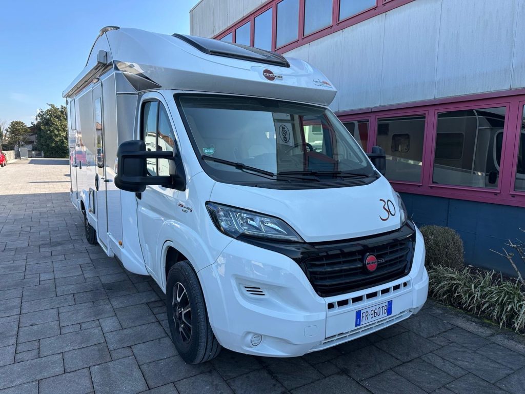 BÜRSTNER IXEO 710 G EDITION 30 - Lucchetta Camper