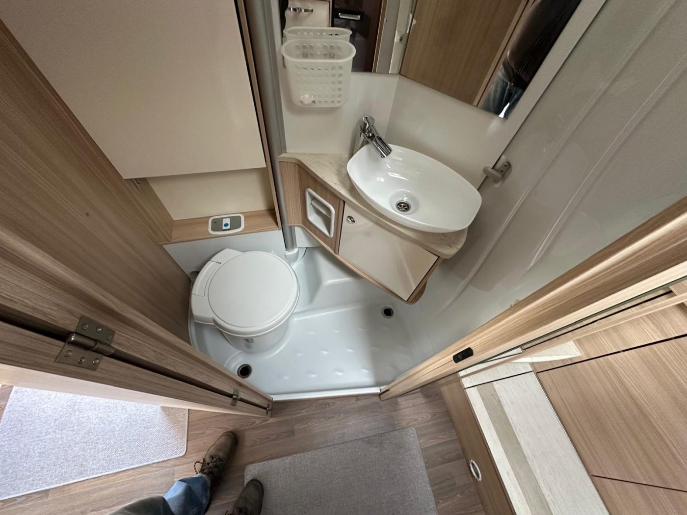 BÜRSTNER IXEO 710 G EDITION 30 - Lucchetta Camper - foto 7