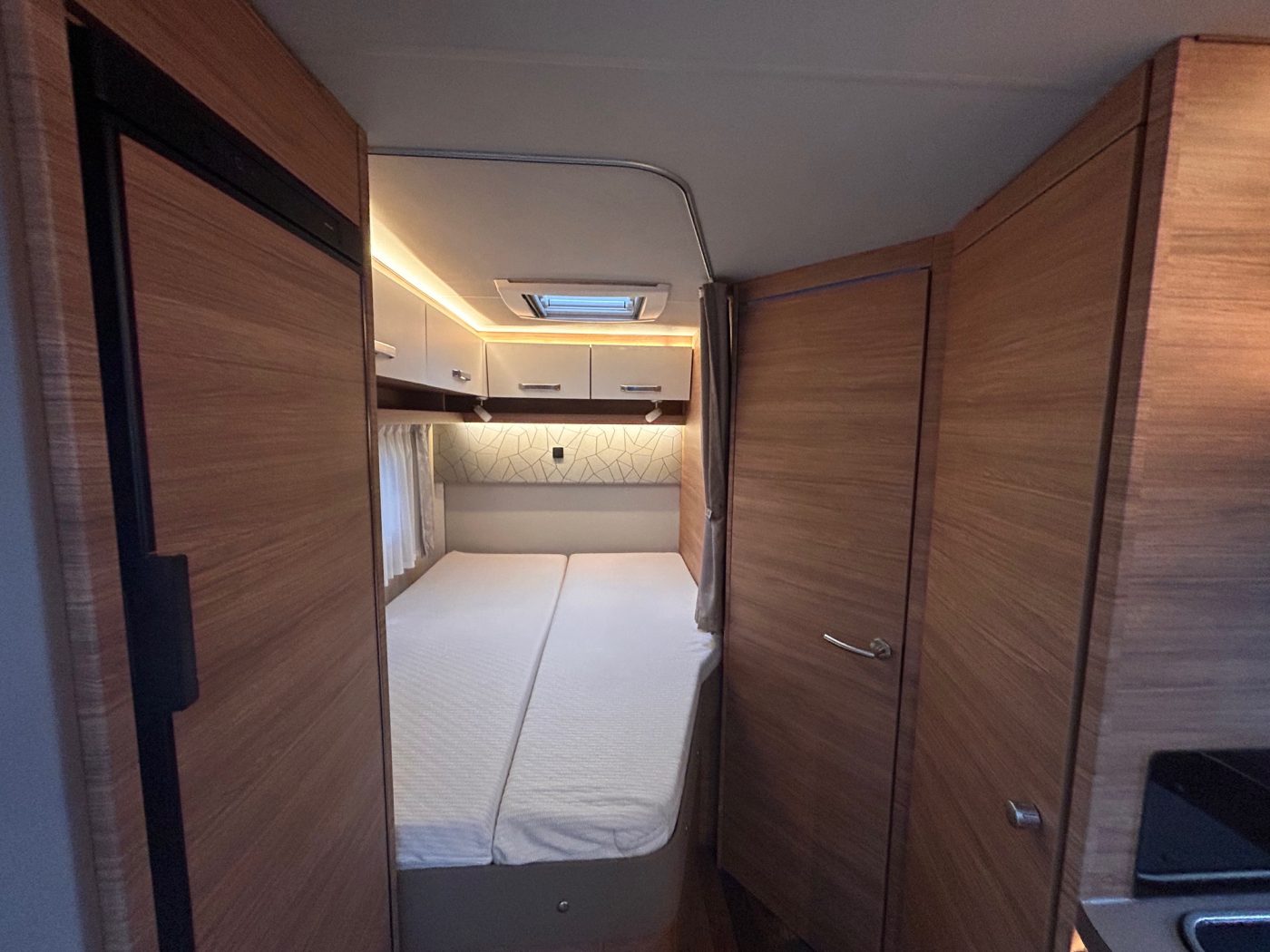 WEINSBERG CARACORE 650 MF - Lucchetta Camper - foto 7