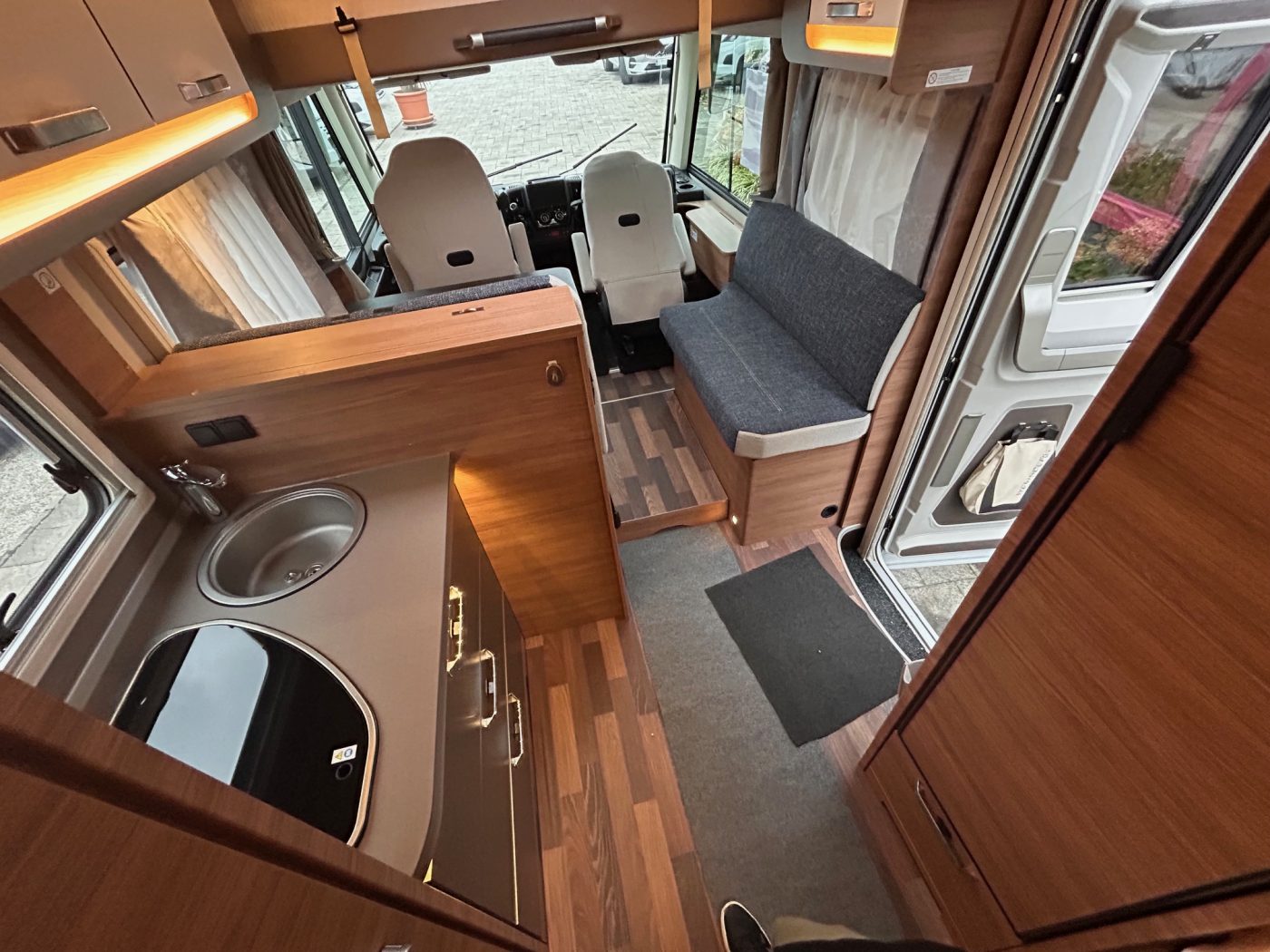 WEINSBERG CARACORE 650 MF - Lucchetta Camper - foto 11
