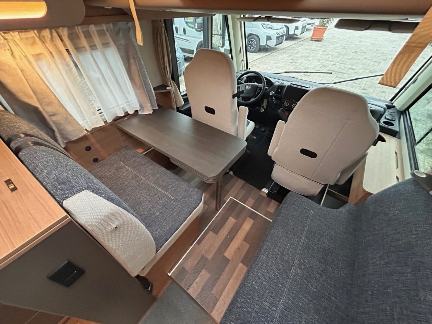 WEINSBERG CARACORE 650 MF - Lucchetta Camper - foto 13