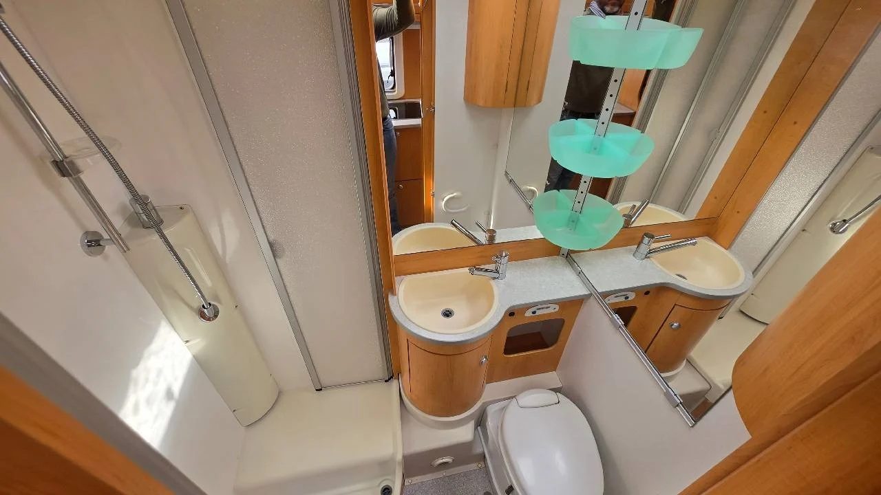 Hymer B Classic 660 - foto 8