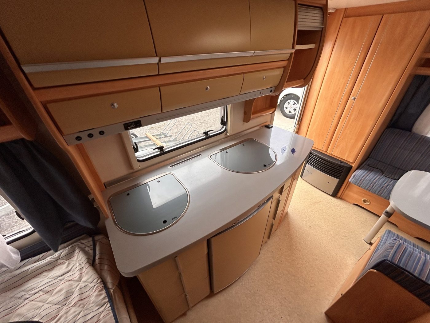 FENDT SAPHIR BIANCO 450 - Lucchetta Camper - foto 7