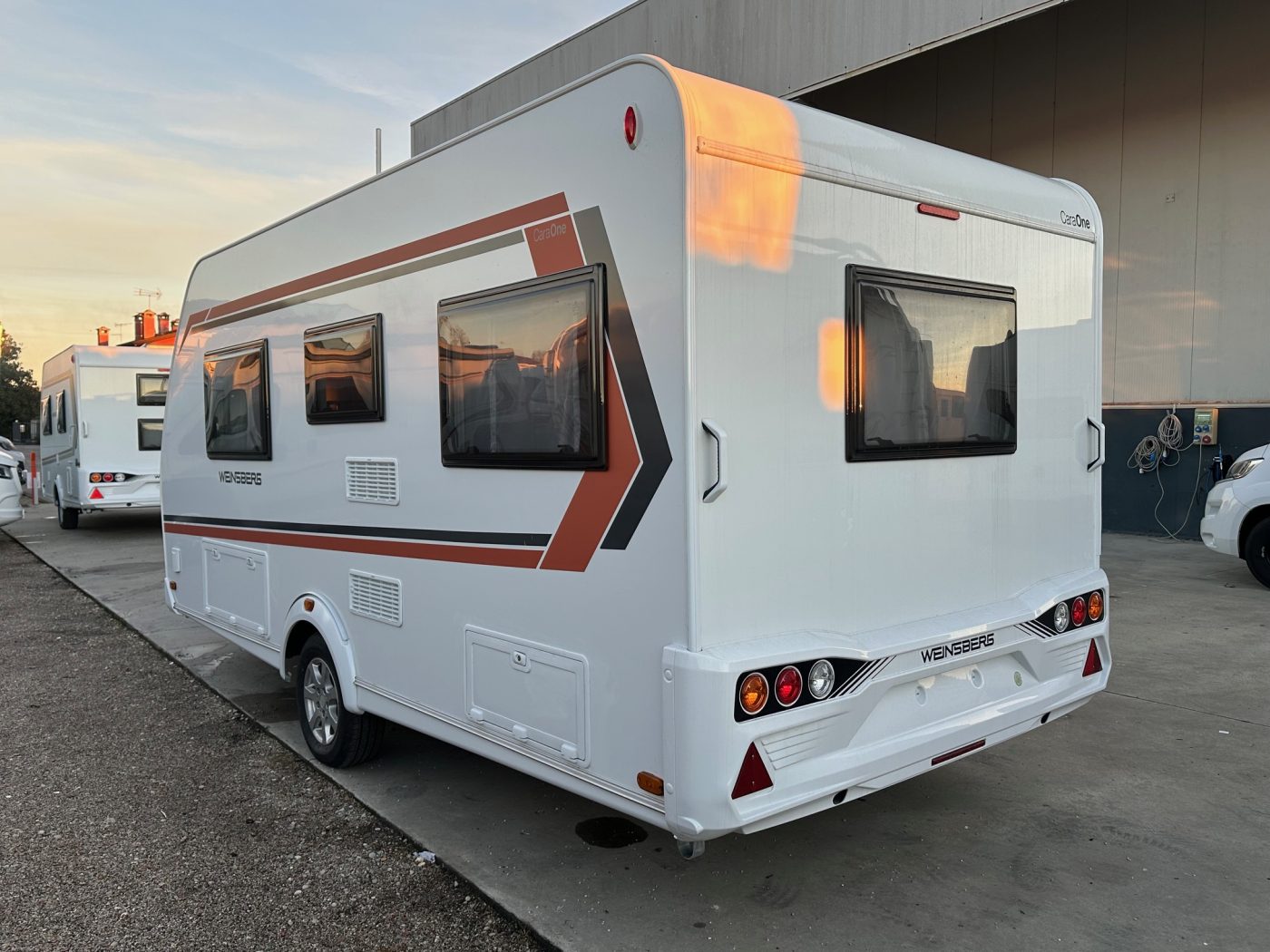 WEINSBERG CARAONE 450 FU - Lucchetta Camper - foto 6
