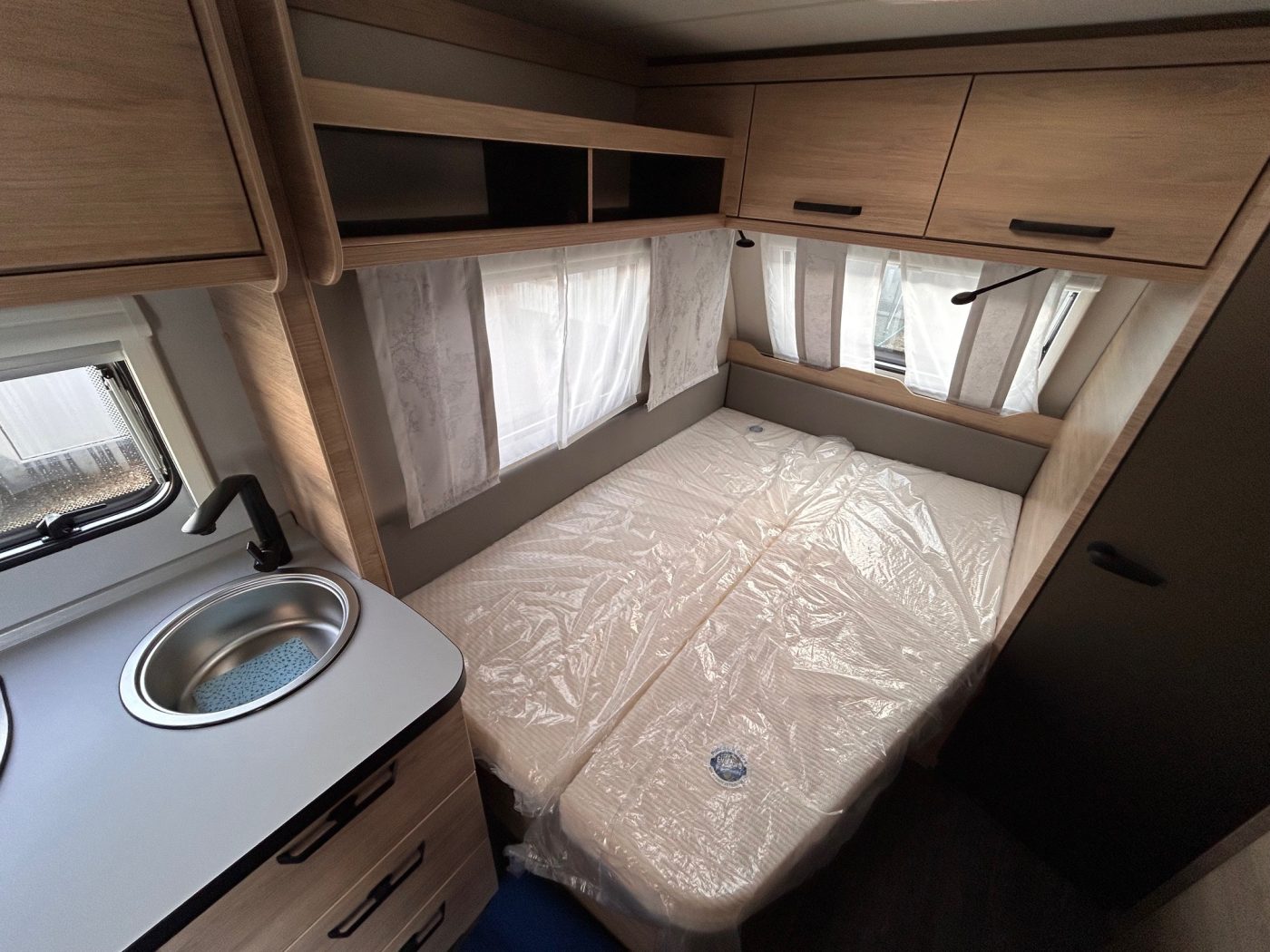 WEINSBERG CARAONE 450 FU - Lucchetta Camper - foto 8