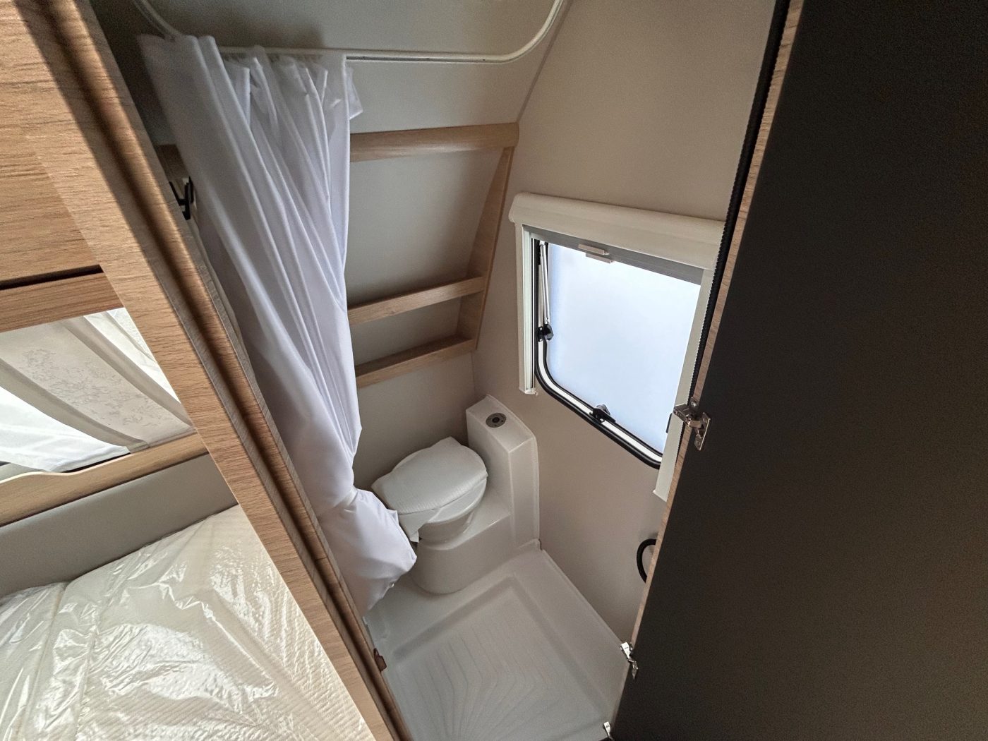 WEINSBERG CARAONE 450 FU - Lucchetta Camper - foto 10