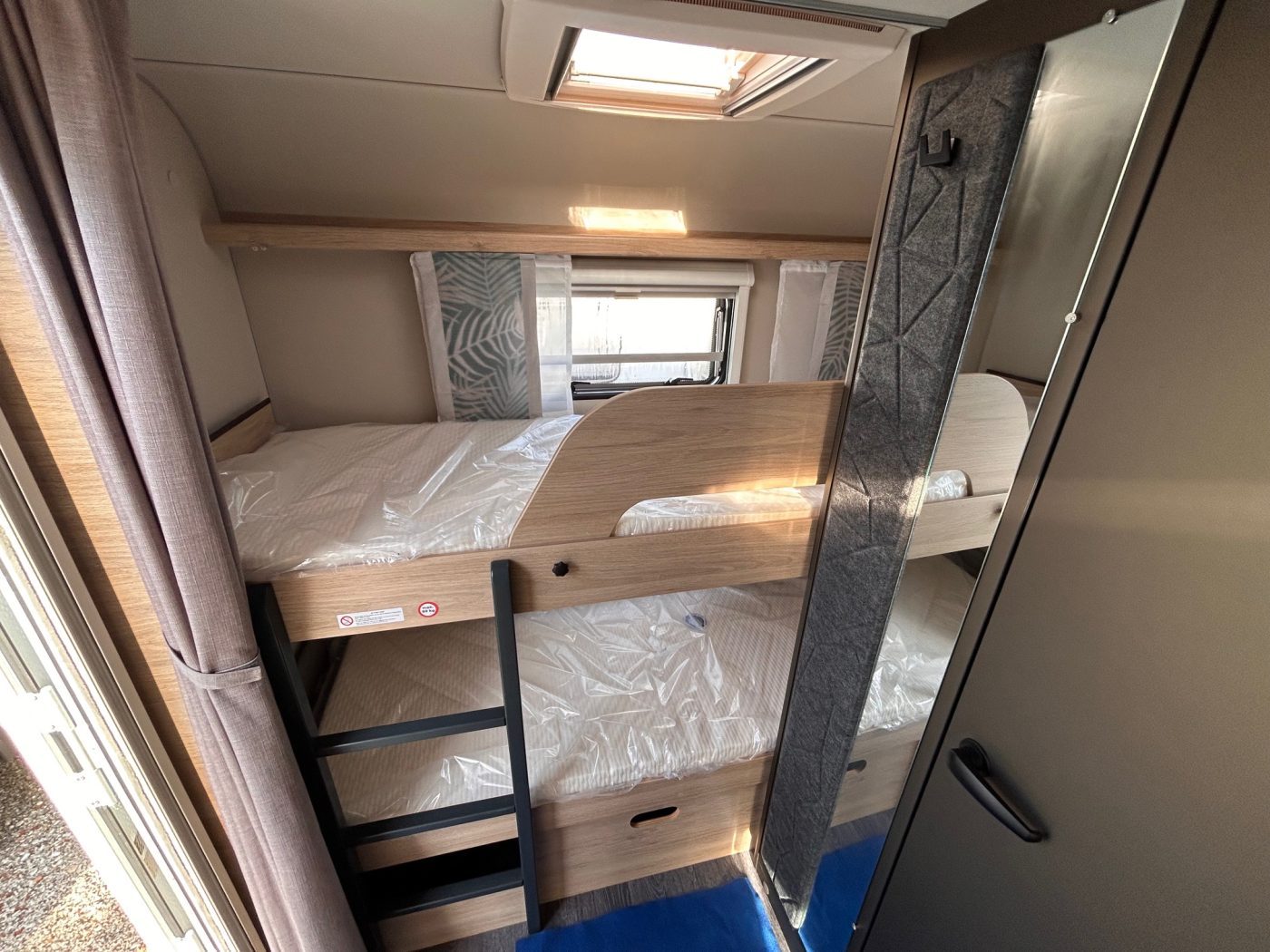 WEINSBERG CARAONE 400 LK - Lucchetta Camper - foto 10