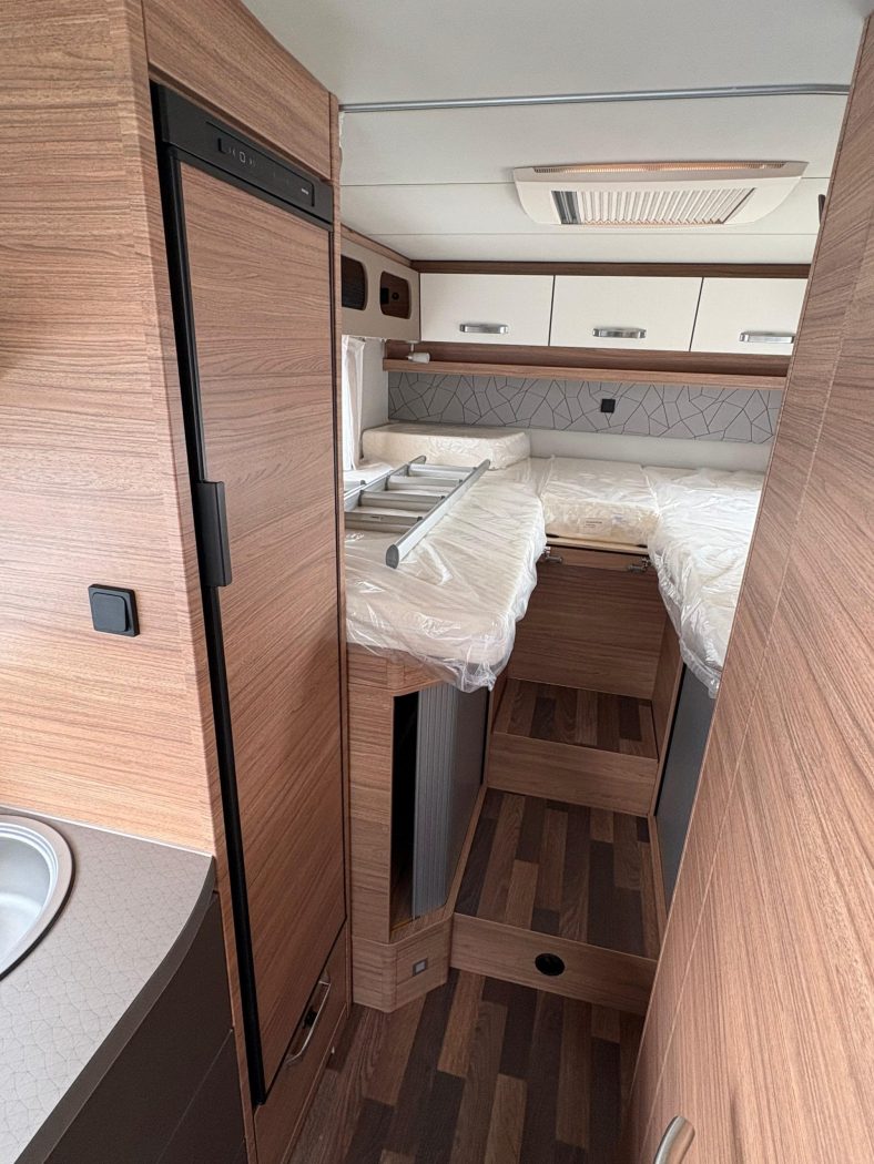 WEINSBERG CARACOMPACT SUITE 640 MEG EDITION PEPPER - Lucchetta Camper - foto 11