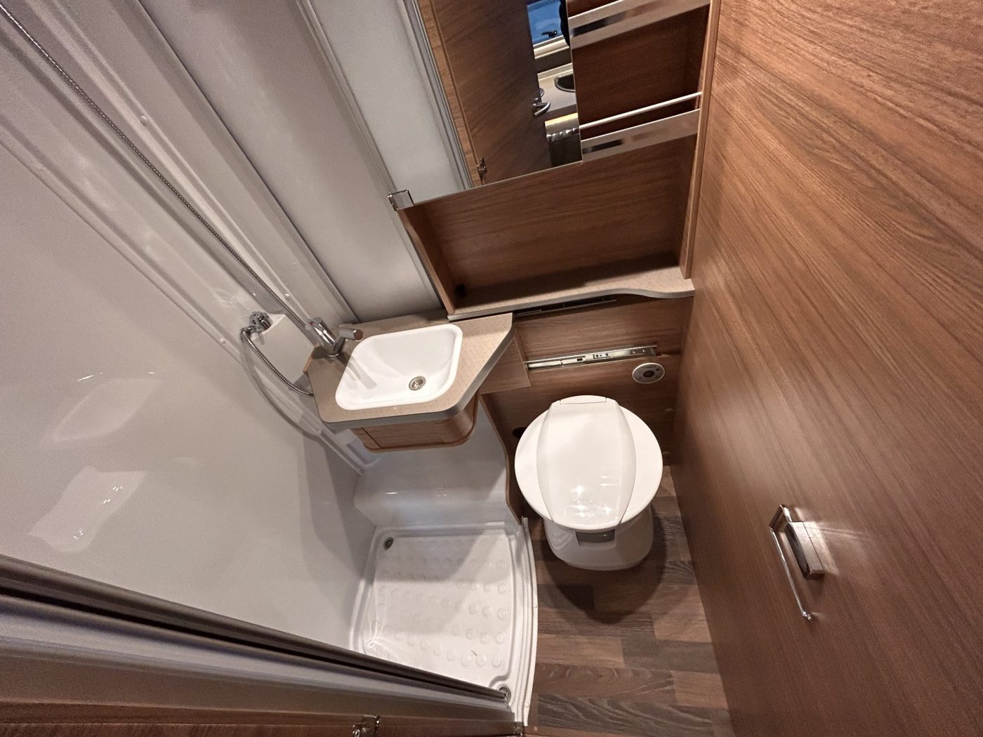 WEINSBERG CARACORE 650 MEG - Lucchetta Camper - foto 10