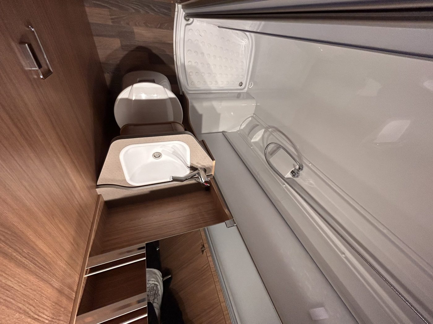 WEINSBERG CARACORE 650 MEG - Lucchetta Camper - foto 11