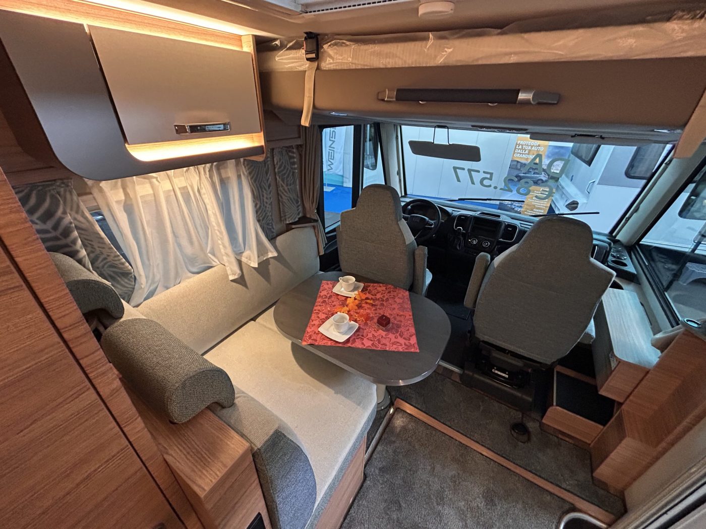 WEINSBERG CARACORE 650 MEG - Lucchetta Camper - foto 12