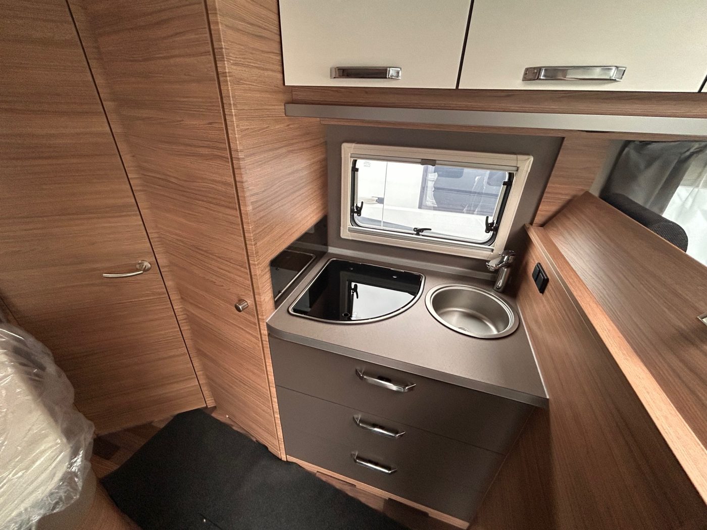 WEINSBERG CARACORE 650 MF - Lucchetta Camper - foto 6