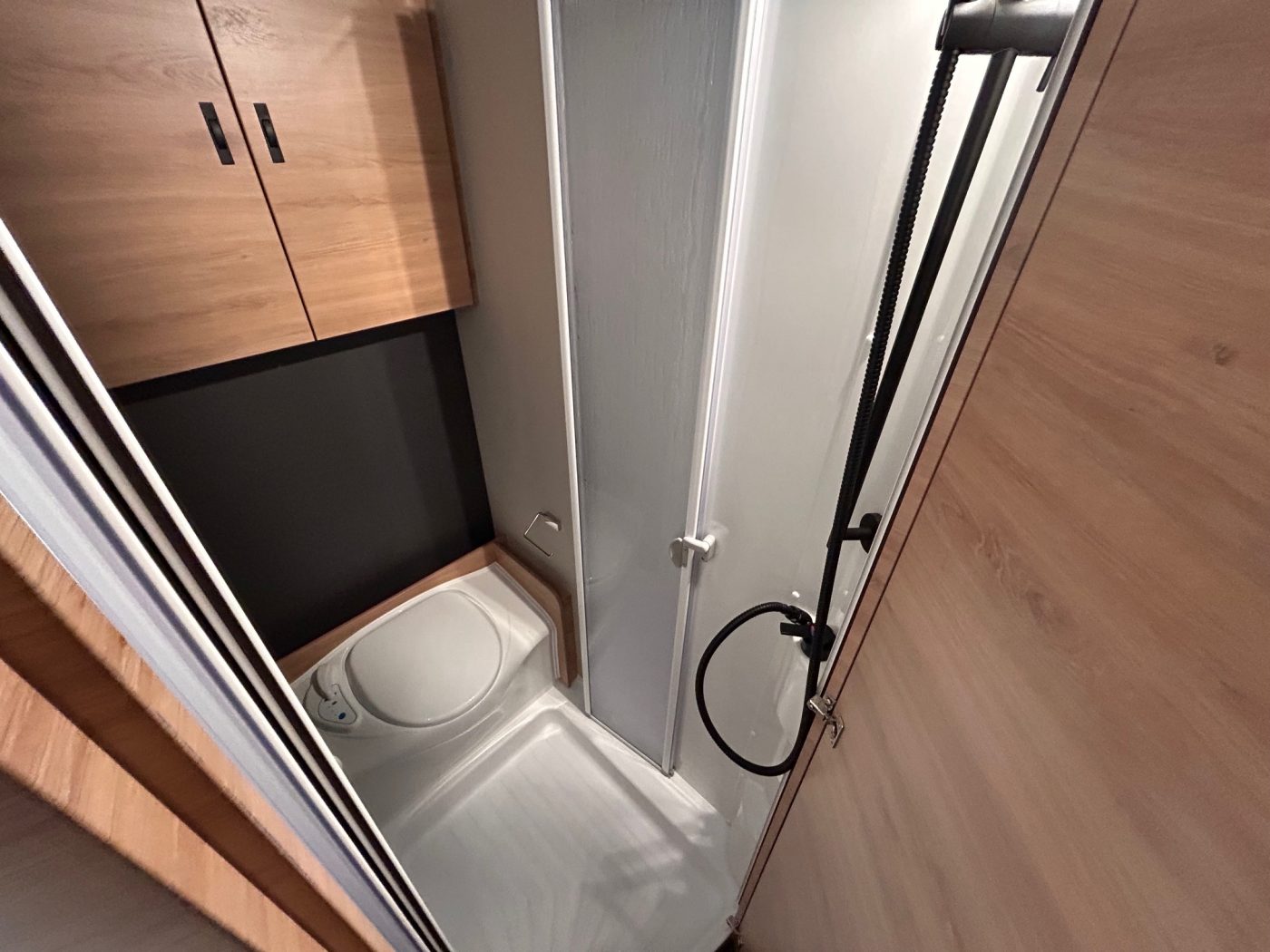 KNAUS L!VE WAVE 650 MF PLATINUM SELECTION - Lucchetta Camper - foto 9