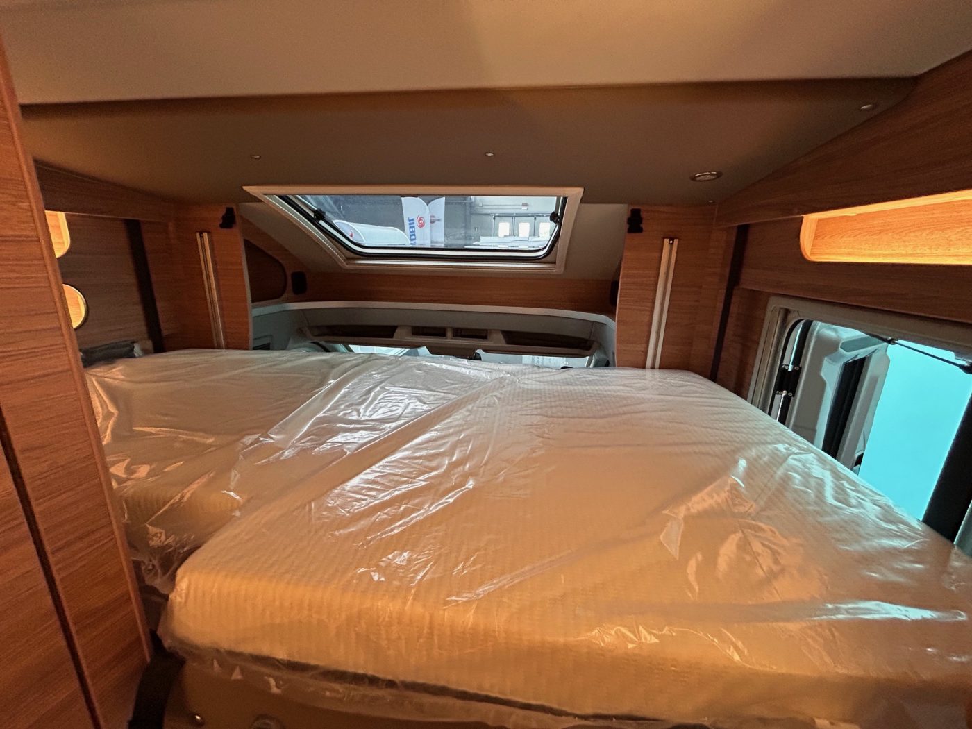 WEINSBERG CARASUITE FORD 550 MG - Lucchetta Camper - foto 12