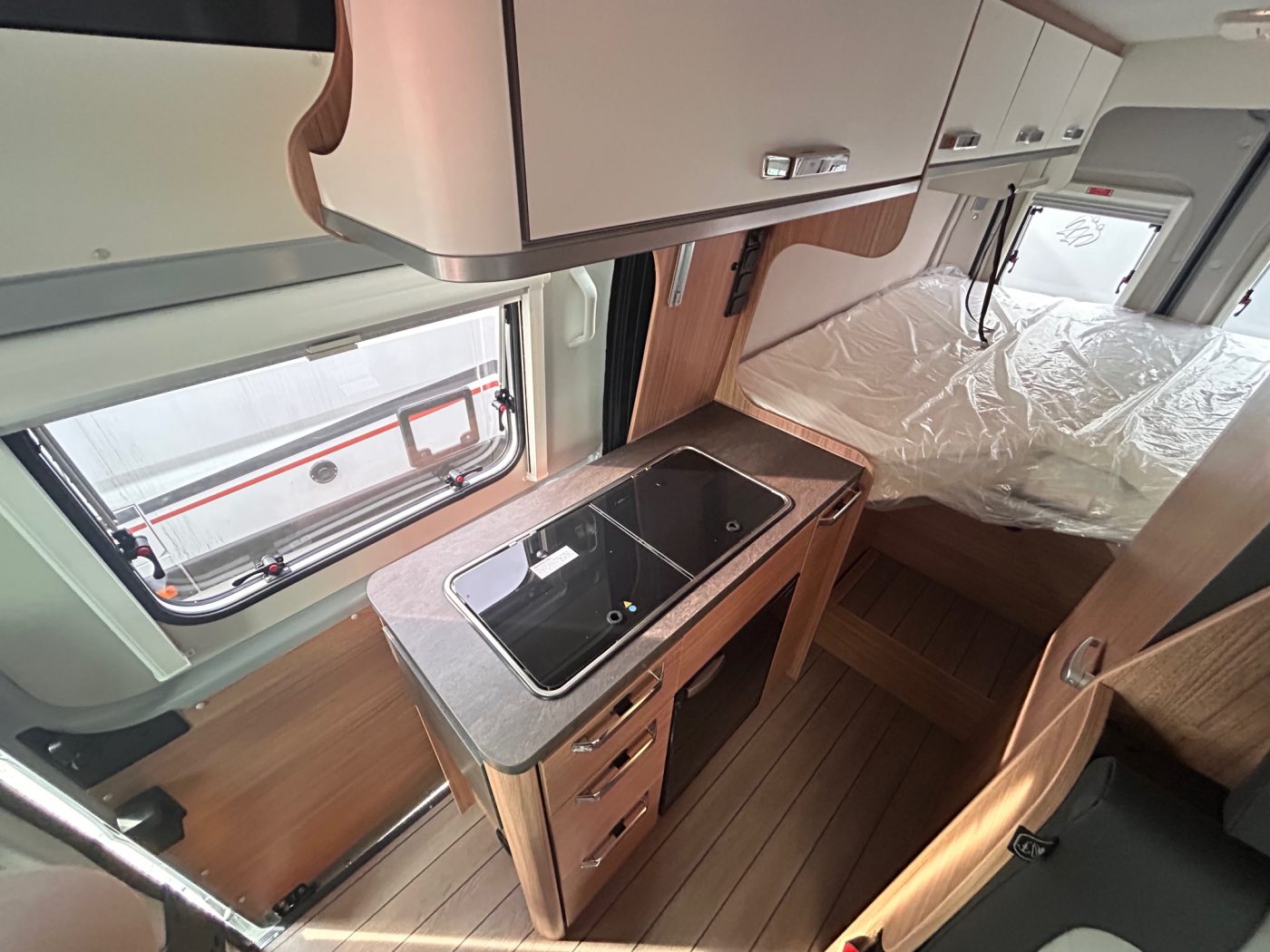 WEINSBERG CARABUS 600 ME EDITION FIRE - Lucchetta Camper - foto 9
