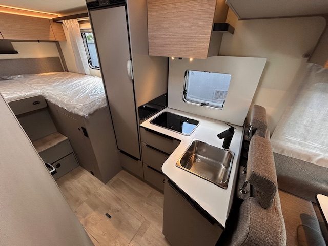 BÜRSTNER CAMPEO TD T/IT 690 G - Lucchetta Camper - foto 5
