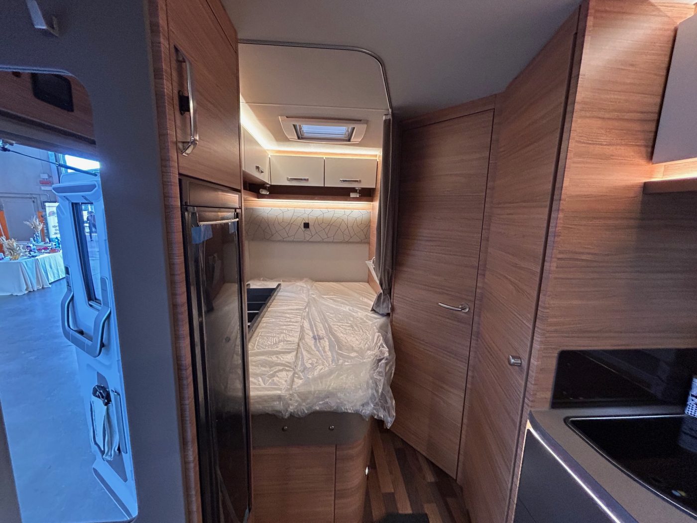 WEINSBERG CARASUITE 650 MF - Lucchetta Camper - foto 5