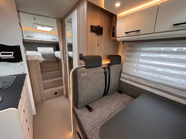 BÜRSTNER LYSEO TIME T SKYLINE T/IT 690 - Lucchetta Camper - foto 12