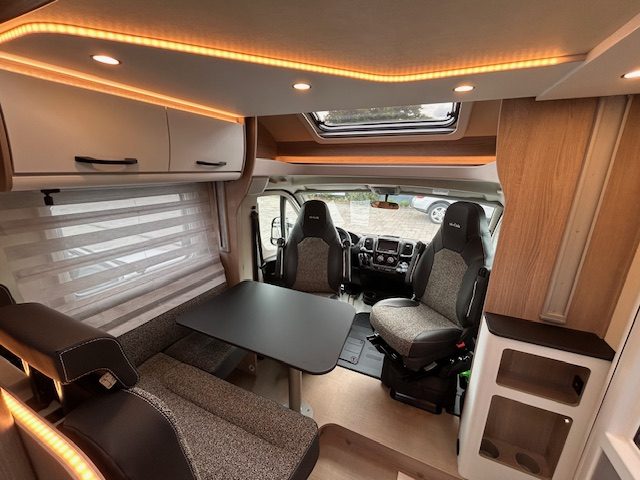 BÜRSTNER LYSEO TIME T SKYLINE T/IT 690 - Lucchetta Camper - foto 13