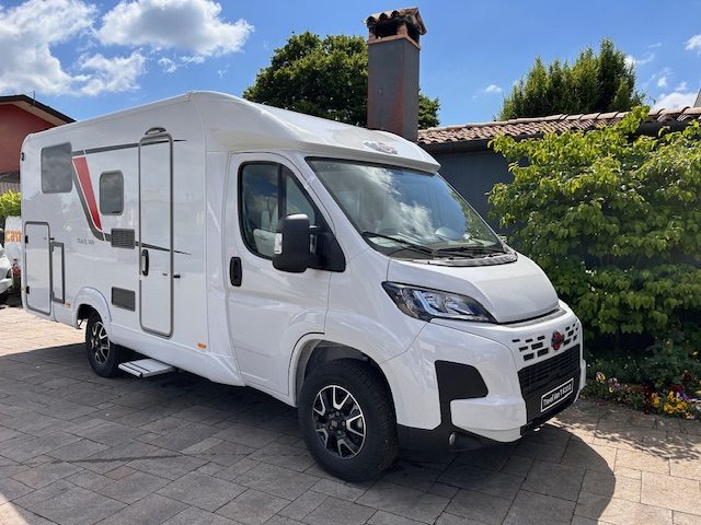 BÜRSTNER TRAVEL VAN 620 G - Lucchetta Camper