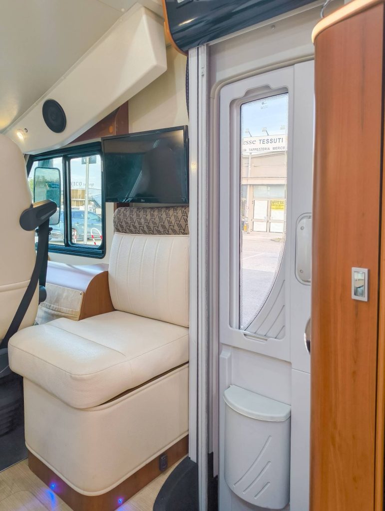 Mobilvetta K Yacht 89 Teknoline Usato | Prezzo e Caratteristiche - OK Camper - foto 11