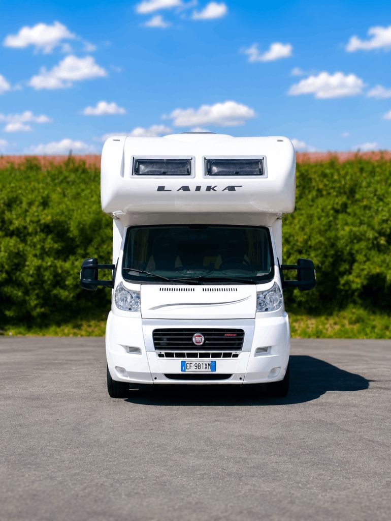 Laika Ecovip 1 Classic Usato: 6 Posti e Motore 160 CV - OK Camper - foto 5