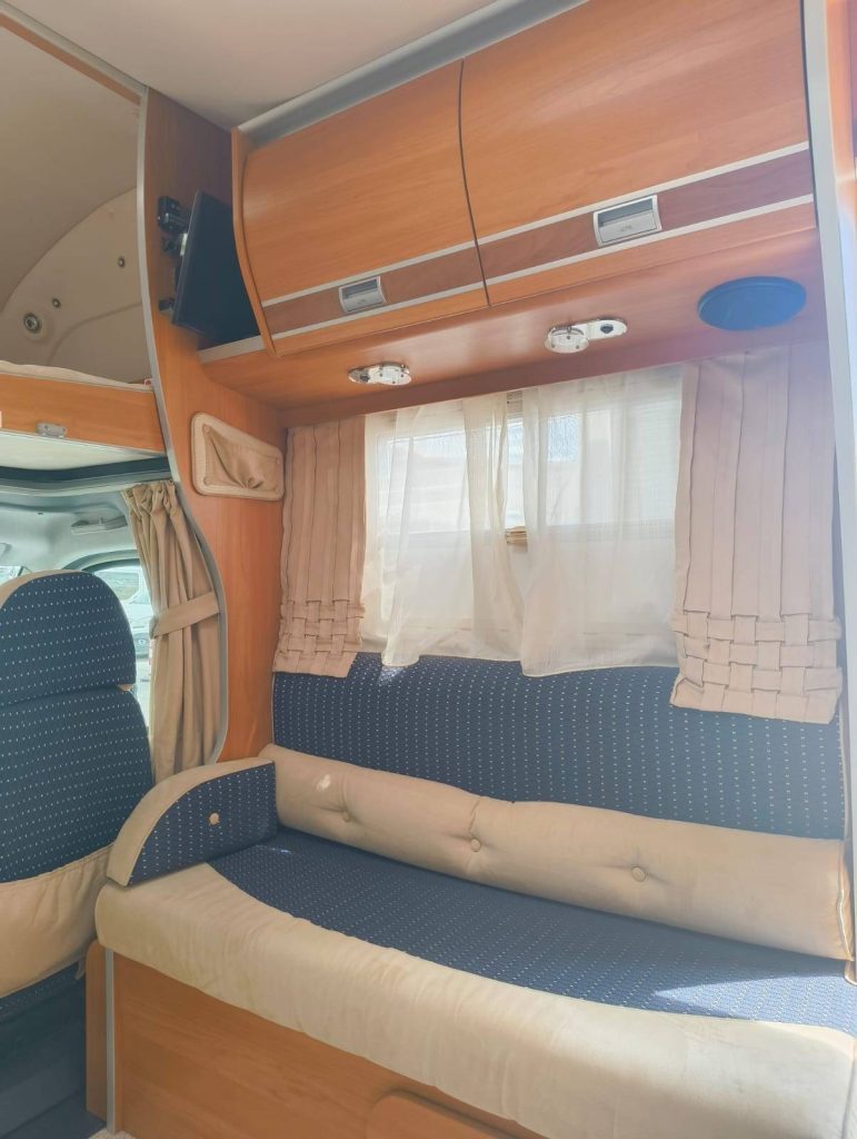 Laika Ecovip 1 Classic Usato: 6 Posti e Motore 160 CV - OK Camper - foto 10
