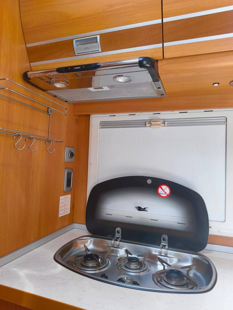 Laika Ecovip 1 Classic Usato: 6 Posti e Motore 160 CV - OK Camper - foto 14
