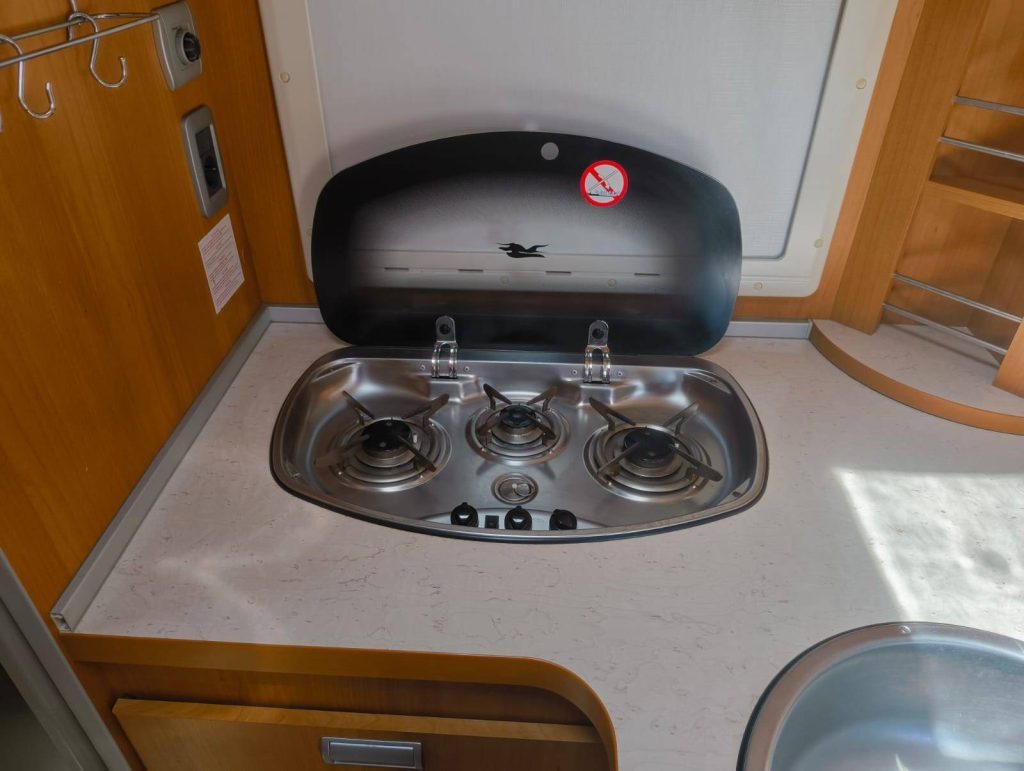 Laika Ecovip 1 Classic Usato: 6 Posti e Motore 160 CV - OK Camper - foto 15