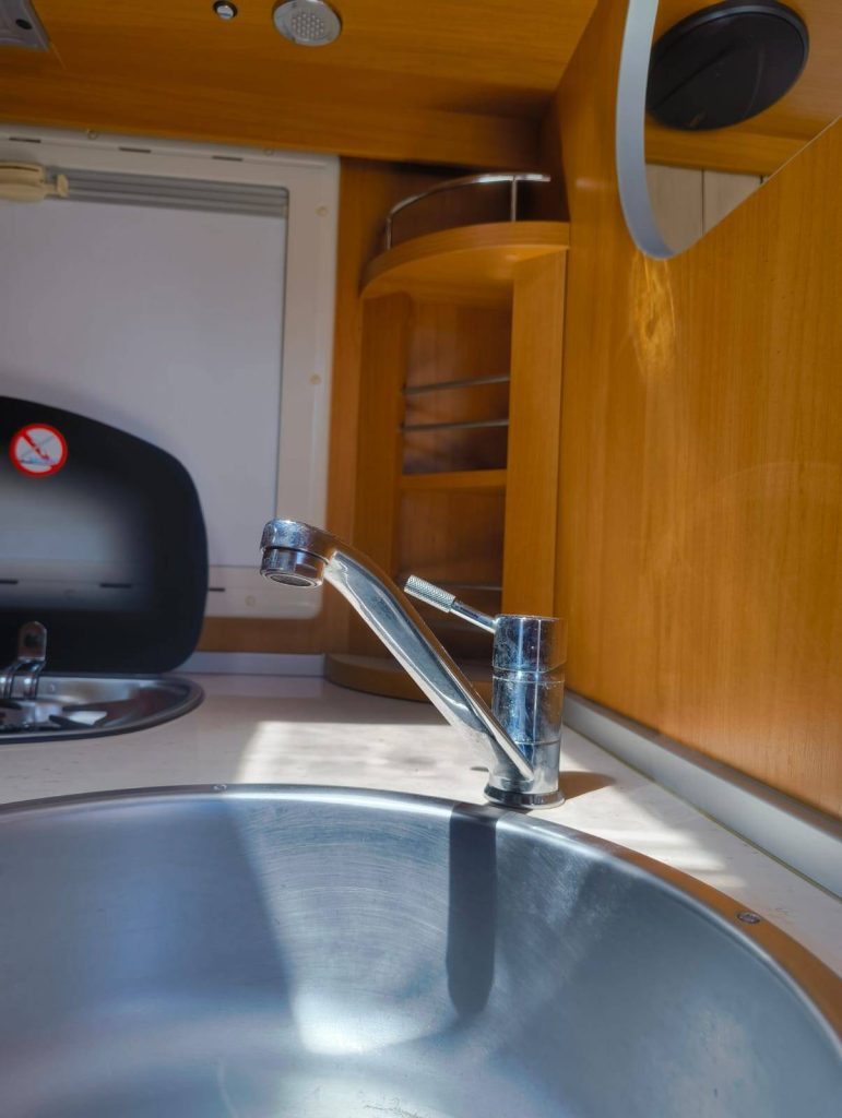 Laika Ecovip 1 Classic Usato: 6 Posti e Motore 160 CV - OK Camper - foto 16