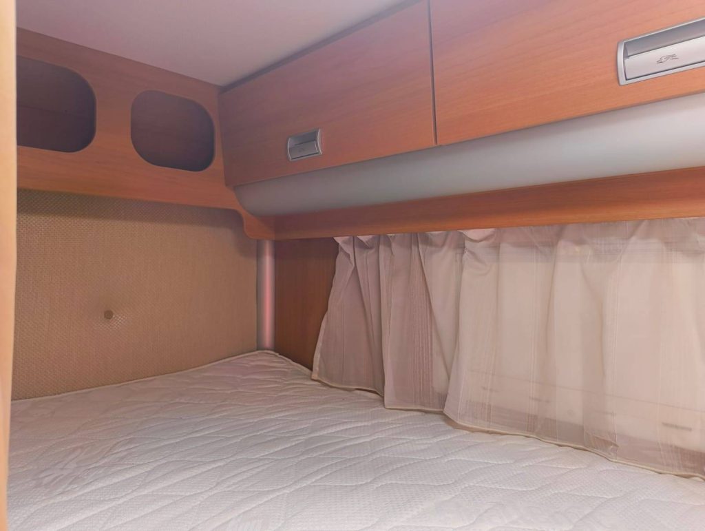 Laika Ecovip 1 Classic Usato: 6 Posti e Motore 160 CV - OK Camper - foto 25