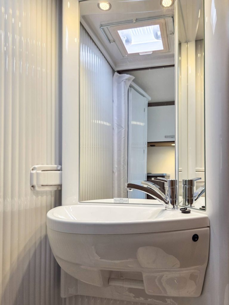 Camper Carado V337 PRO Nuovo in Vendita - OK Camper - foto 12
