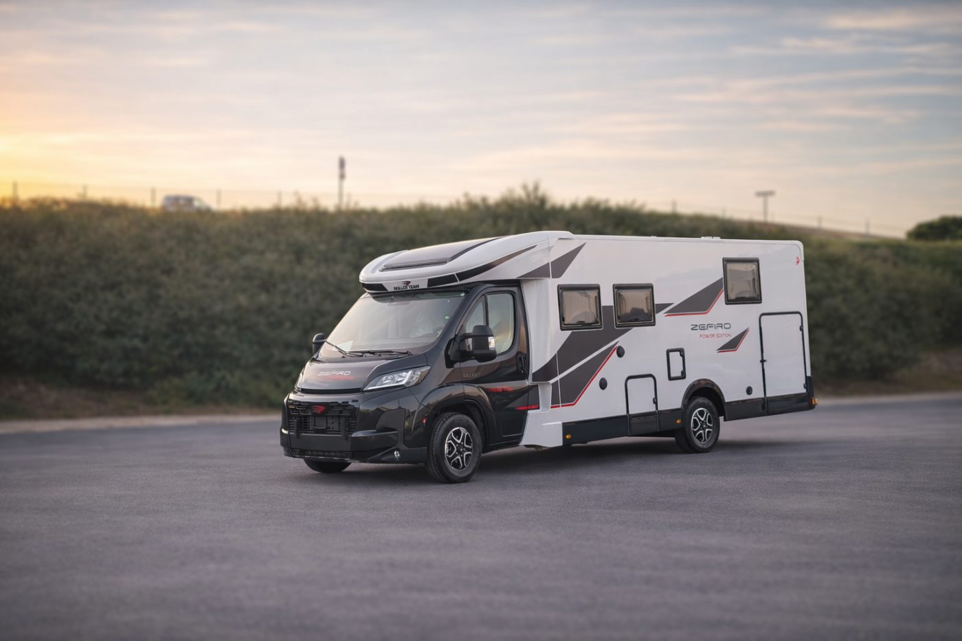 Roller Team Zefiro 266 TL Power Edition: Semi-integrale Nuovo - OK Camper