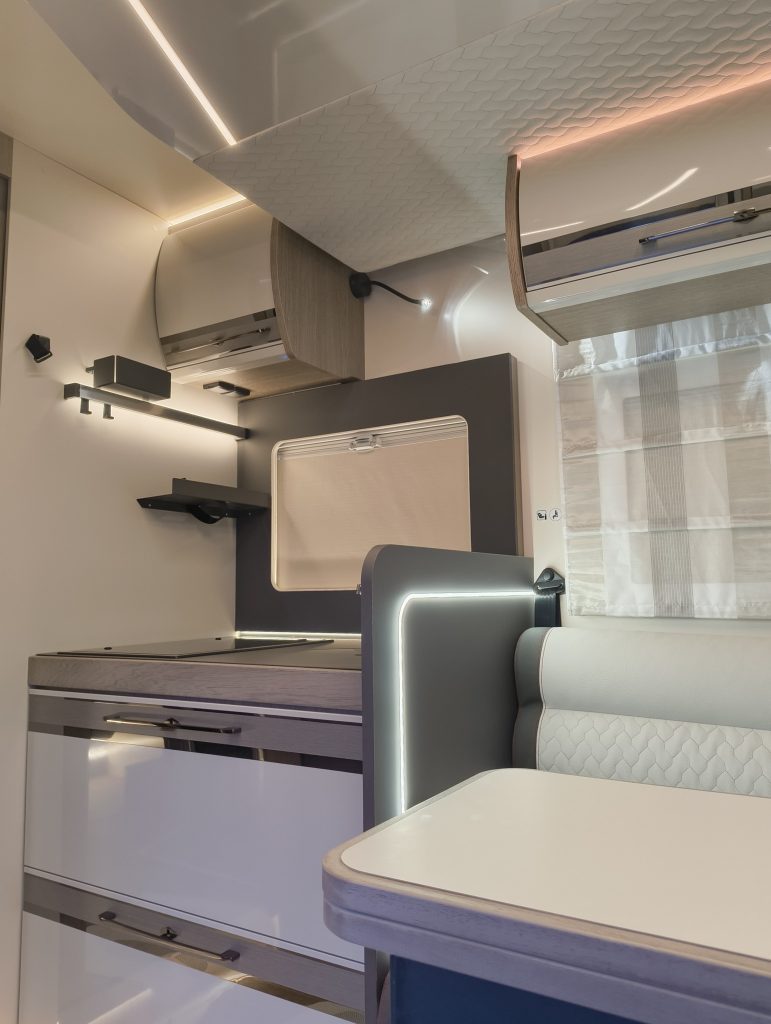 Roller Team Zefiro 266 TL Power Edition: Semi-integrale Nuovo - OK Camper - foto 8