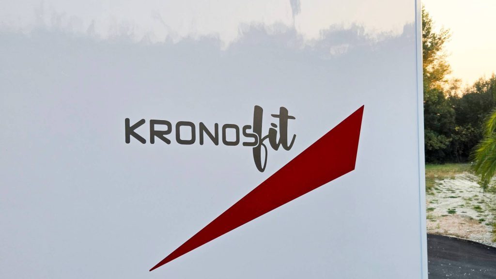 Camper in vendita nuovo Roller Team Kronos Fit 230 TL - OK Camper - foto 5