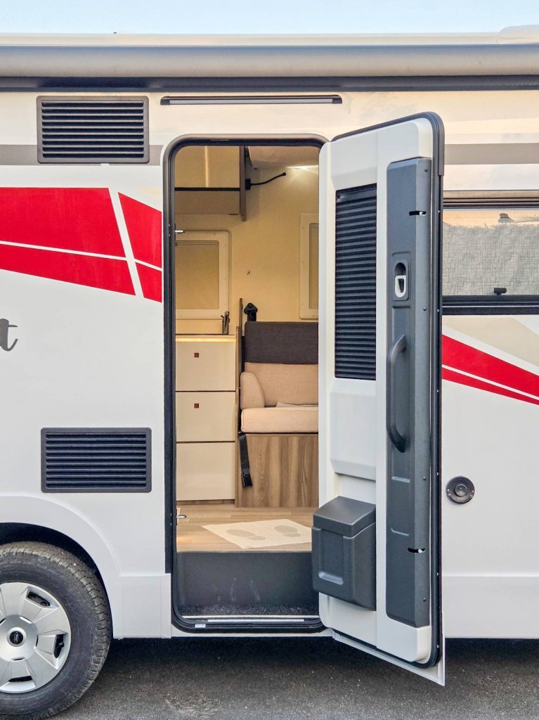Camper in vendita nuovo Roller Team Kronos Fit 230 TL - OK Camper - foto 9