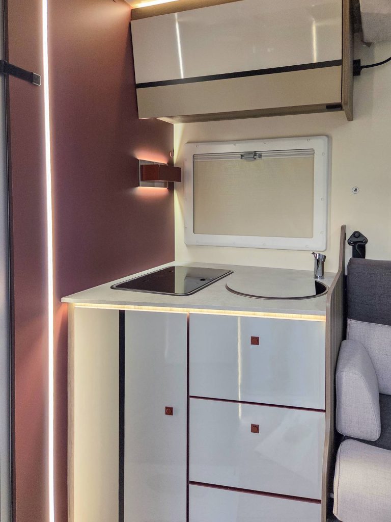 Camper in vendita nuovo Roller Team Kronos Fit 230 TL - OK Camper - foto 11