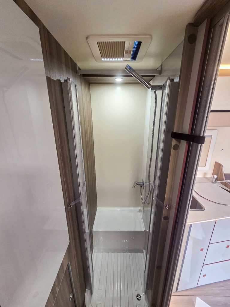Camper in vendita nuovo Roller Team Kronos Fit 230 TL - OK Camper - foto 16