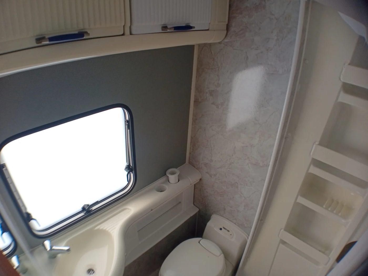 Elnagh Marlin 59 usato| Mansardato 6 posti – Parcaravan - foto 14