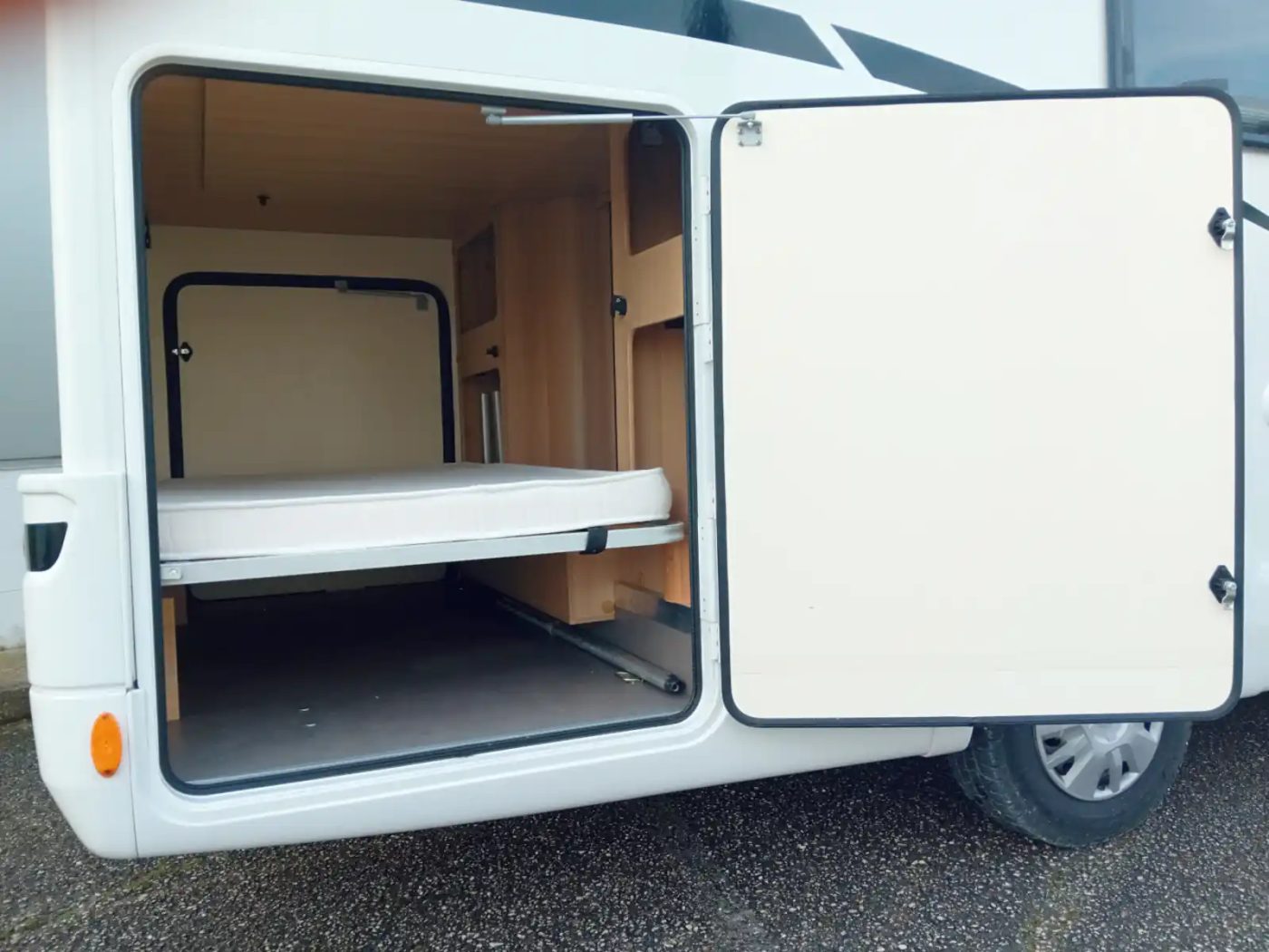 mclouis glamys 220 usato ducato 6 posti garage - Parcaravan - foto 5