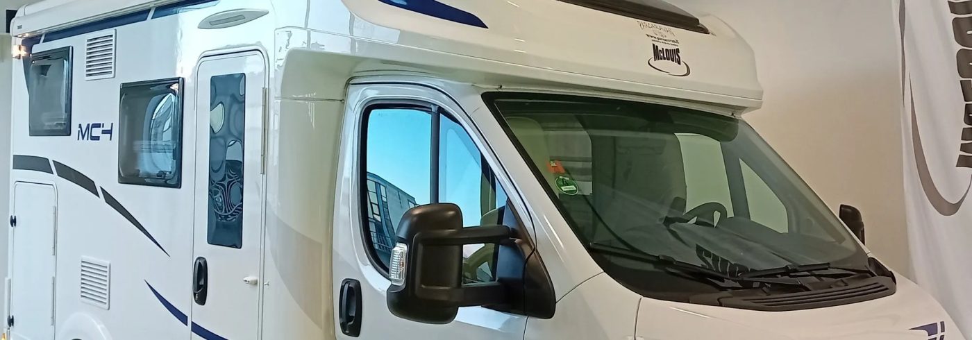 McLouis MC4 231 usato | Semintegrale 2+1 posti – Parcaravan